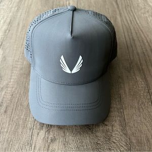 0817. Performance A-Frame Hat - Grey​/​White "Wings"